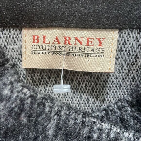 Blarney Woollen Mills Maggi Wool Cape Gray Black - O/S - NWOT - $298.00 - Picture 6 of 16